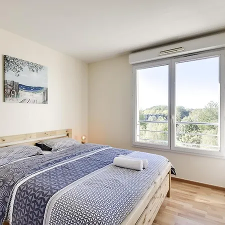 Appartement Chic Apart With Parking And Balcony